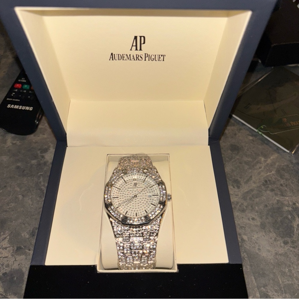 Designer luxury branded Moisanite watch